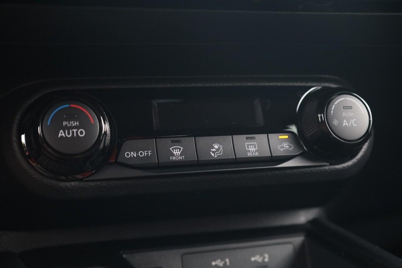 Nissan Kicks Vehicle Full-screen Gallery Image 14