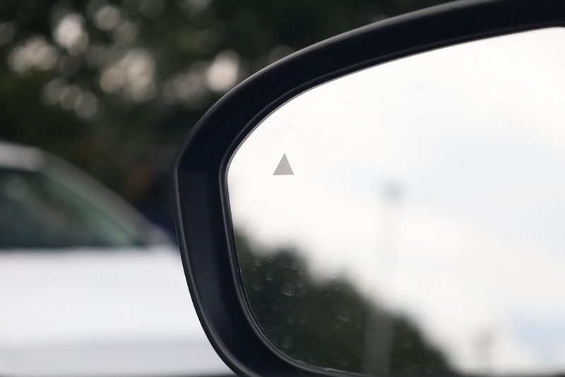 Nissan Kicks Vehicle Full-screen Gallery Image 20