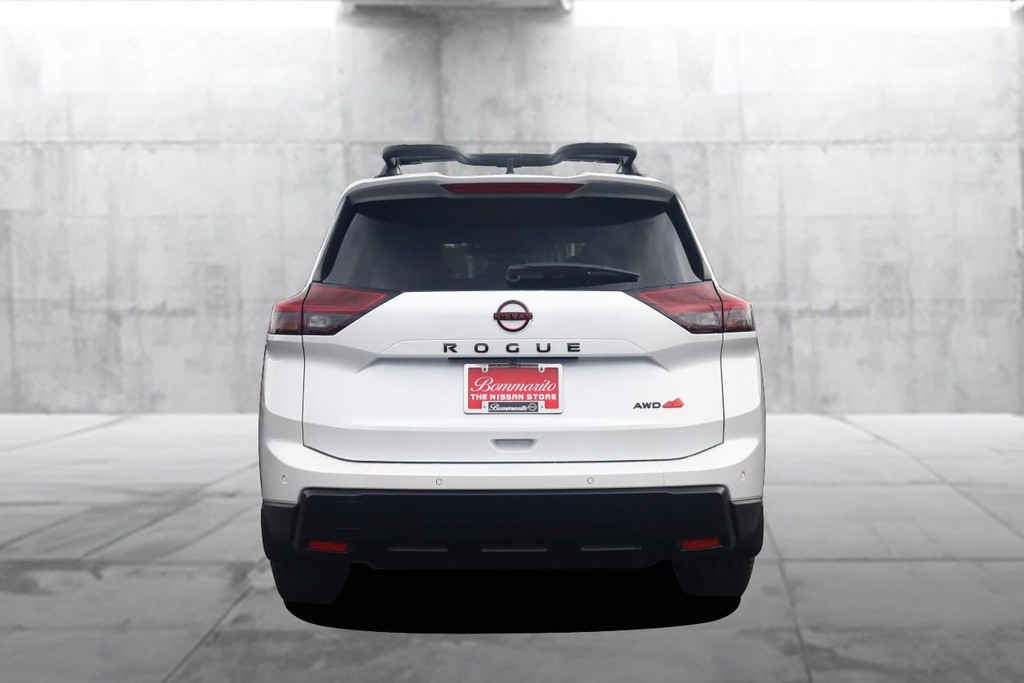 Nissan Rogue Vehicle Image 06