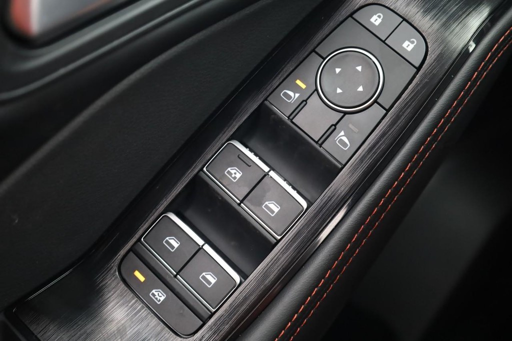 Nissan Rogue Vehicle Image 17