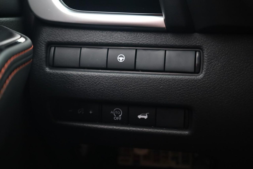 Nissan Rogue Vehicle Image 19