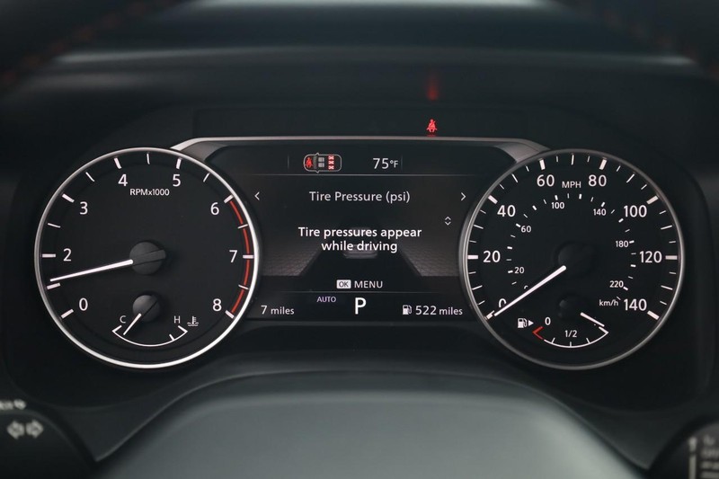 Nissan Rogue Vehicle Full-screen Gallery Image 10