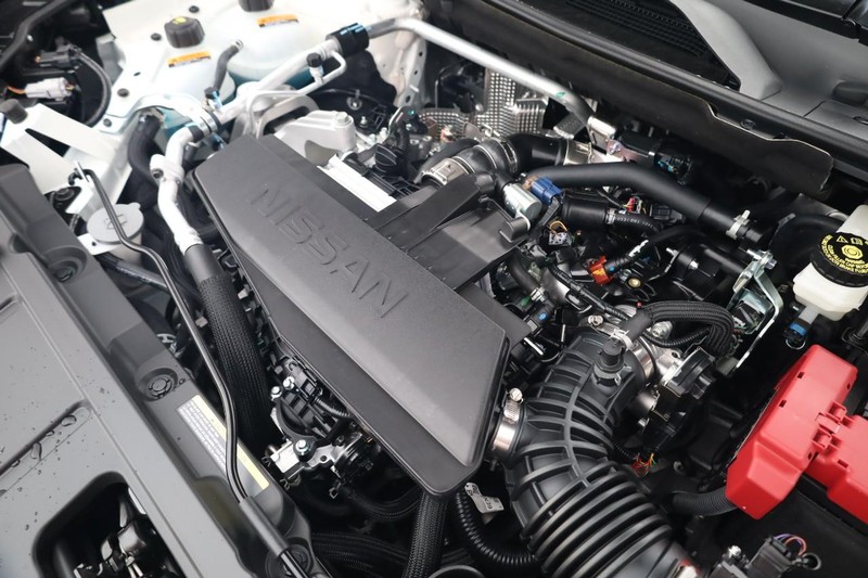 Nissan Rogue Vehicle Full-screen Gallery Image 26