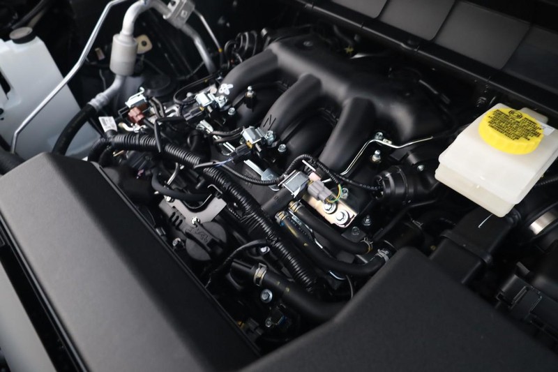 Nissan Pathfinder Vehicle Full-screen Gallery Image 29