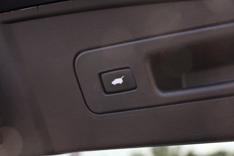Acura MDX Vehicle Image 08