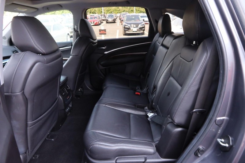 Acura MDX Vehicle Image 11