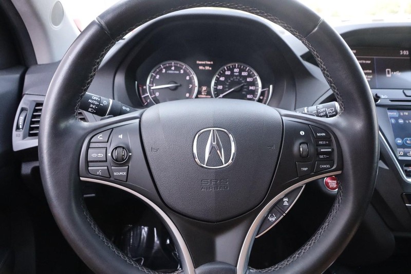 Acura MDX Vehicle Image 13