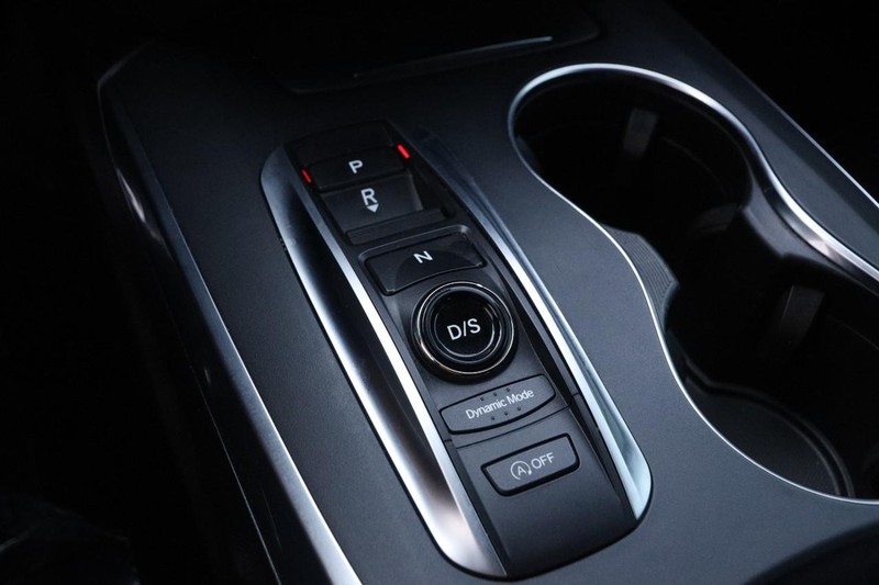 Acura MDX Vehicle Image 21