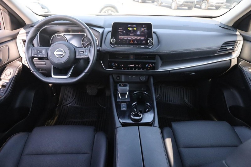 Nissan Rogue Vehicle Image 22