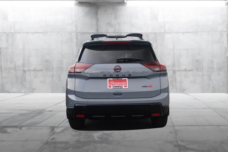 Nissan Rogue Vehicle Image 06