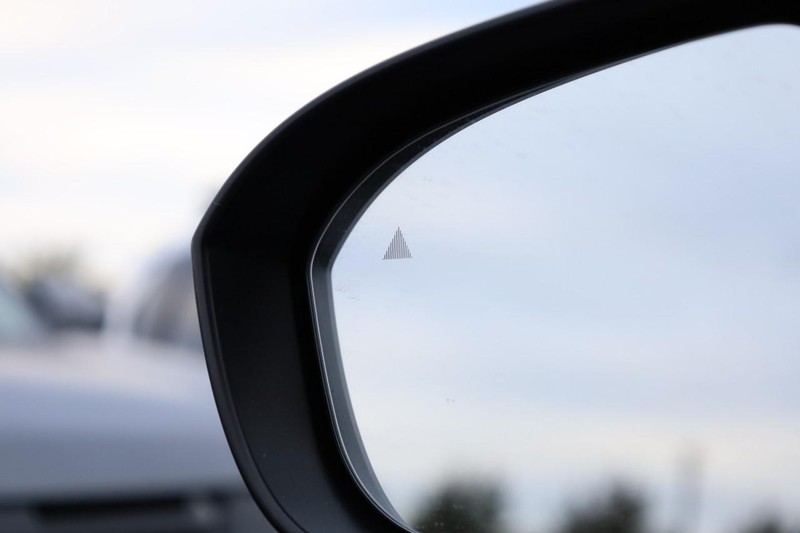 Nissan Rogue Vehicle Image 20