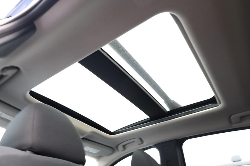 Nissan Kicks Vehicle Image 08