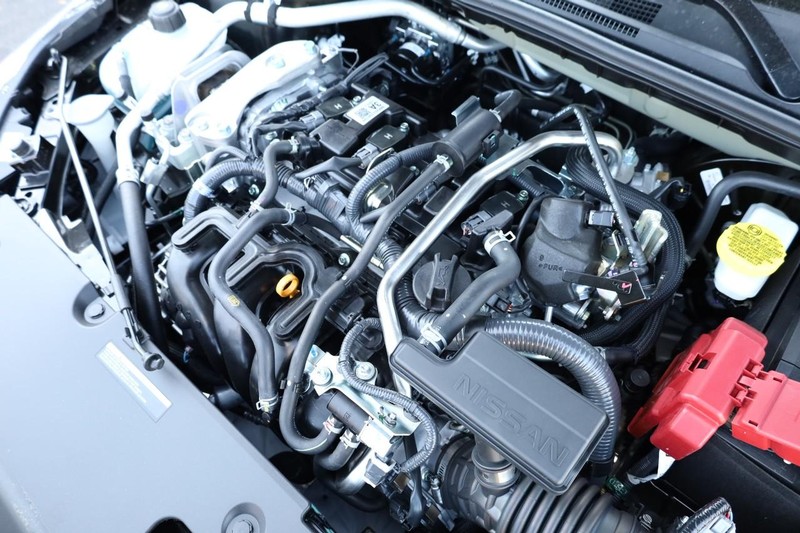 Nissan Sentra Vehicle Full-screen Gallery Image 24