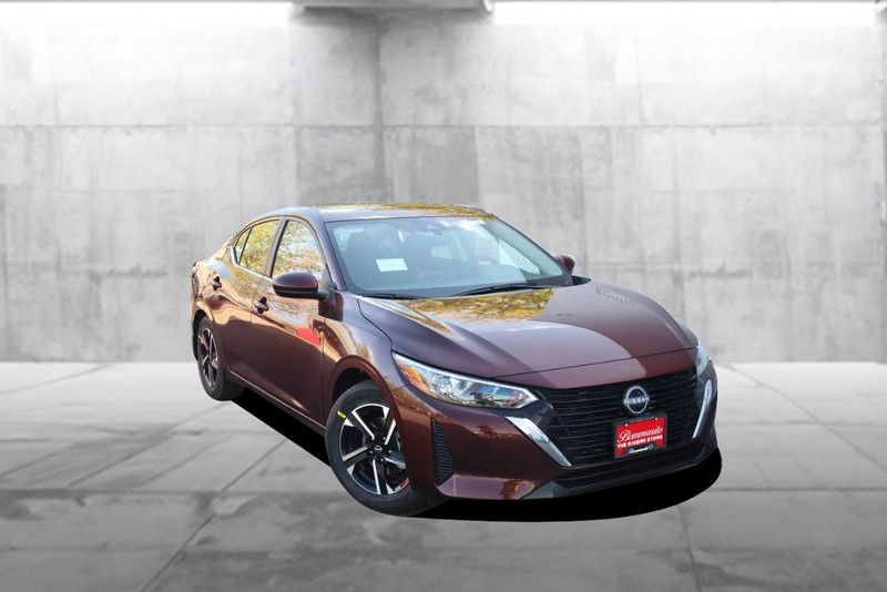 Nissan Sentra Vehicle Image 02