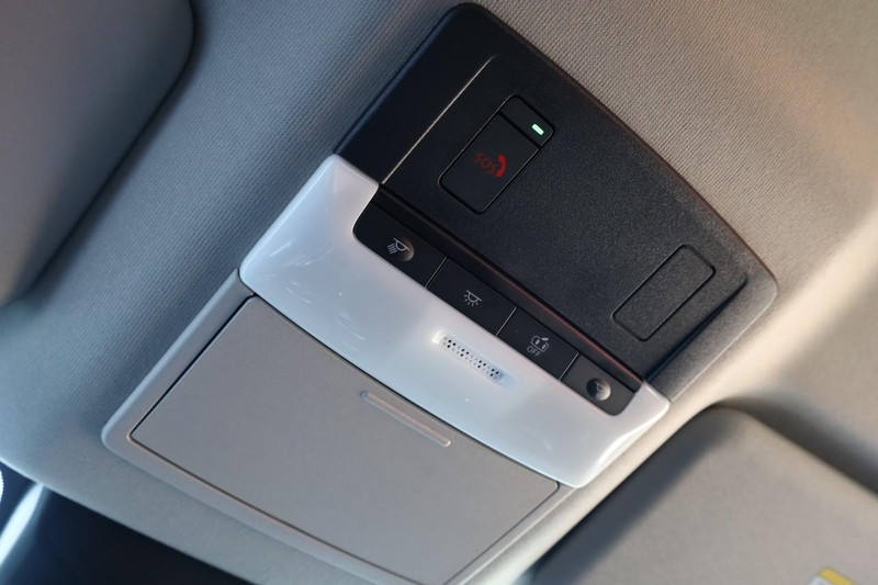 Nissan Sentra Vehicle Image 16