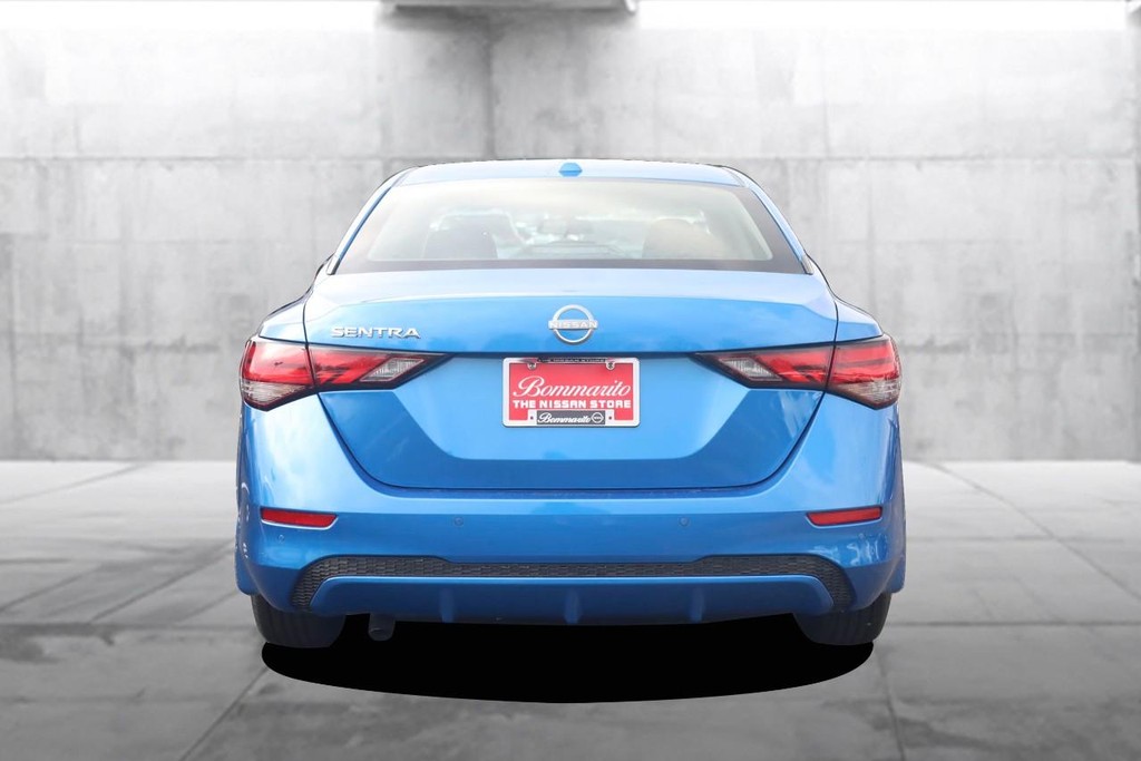 Nissan Sentra Vehicle Image 06