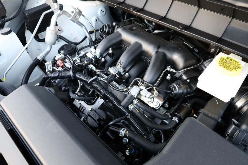 Nissan Pathfinder Vehicle Full-screen Gallery Image 31