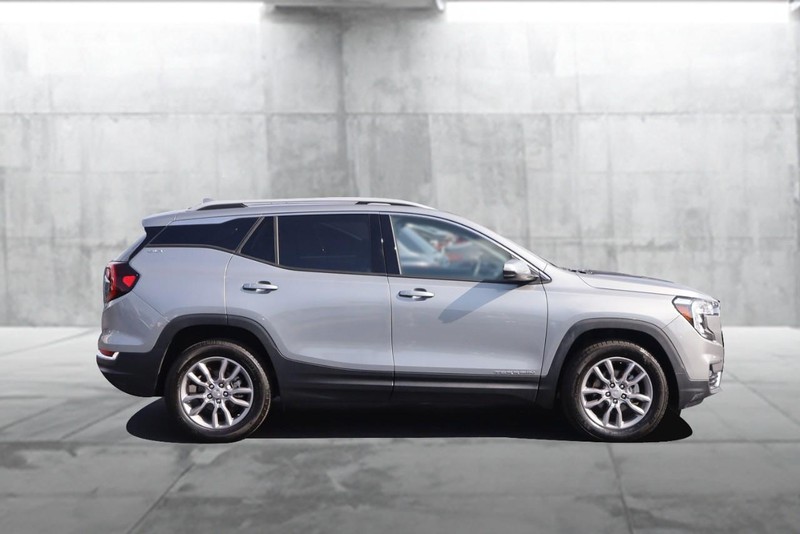 GMC Terrain Vehicle Full-screen Gallery Image 05