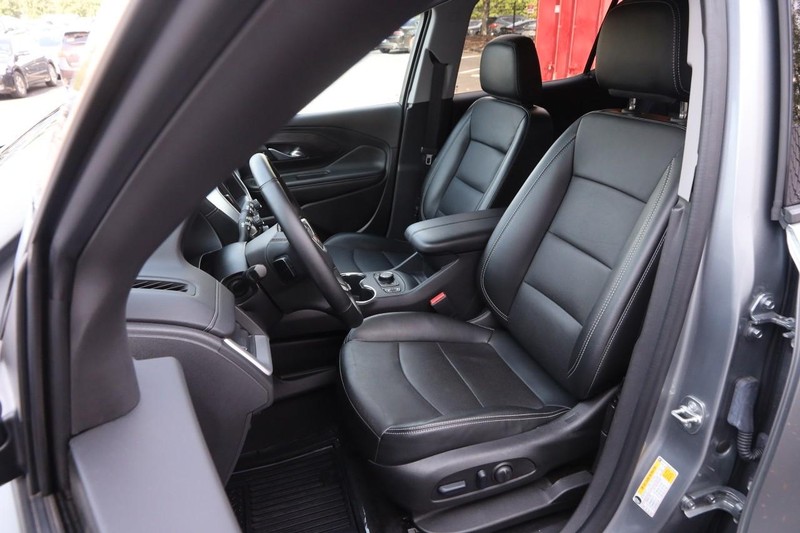 GMC Terrain Vehicle Full-screen Gallery Image 09