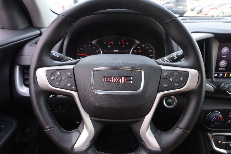 GMC Terrain Vehicle Full-screen Gallery Image 11