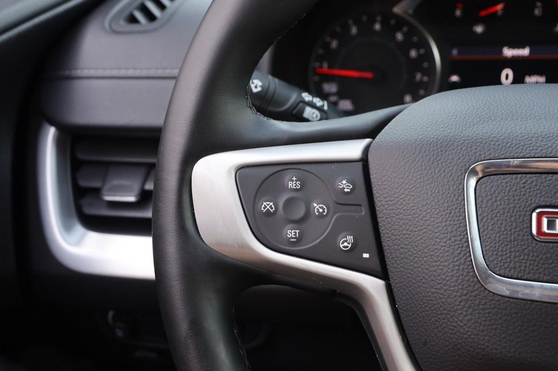 GMC Terrain Vehicle Full-screen Gallery Image 12