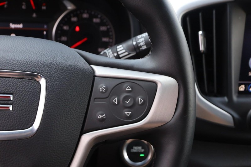 GMC Terrain Vehicle Full-screen Gallery Image 13