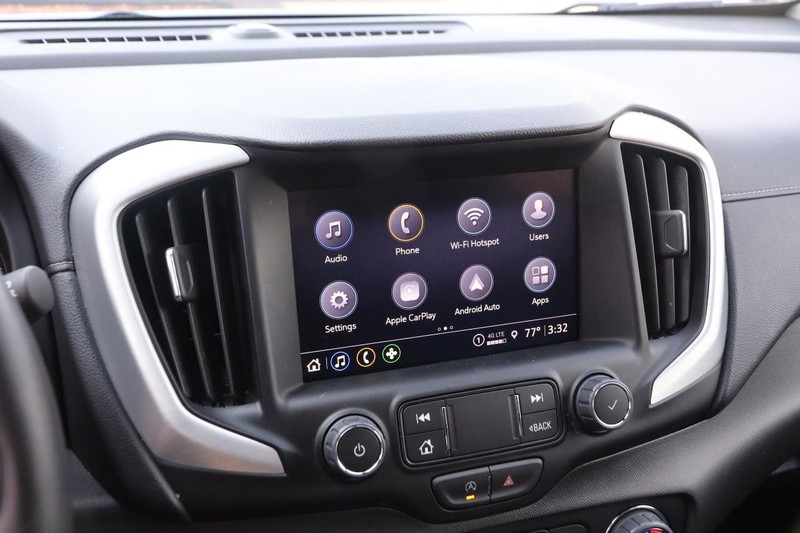 GMC Terrain Vehicle Full-screen Gallery Image 16