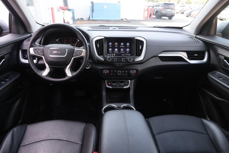GMC Terrain Vehicle Full-screen Gallery Image 21