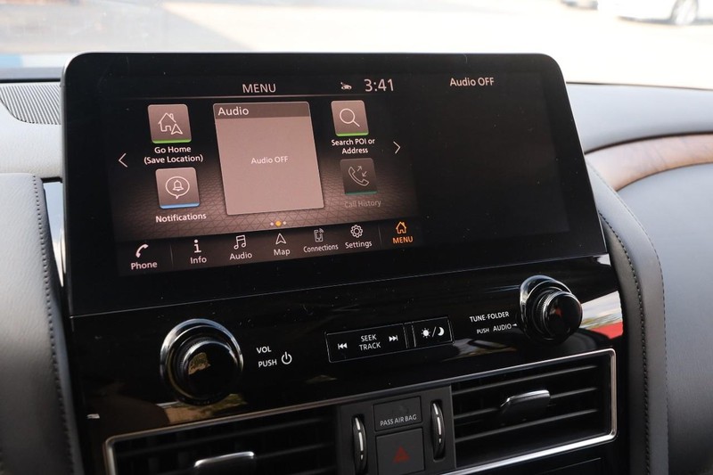 Nissan Armada Vehicle Image 18