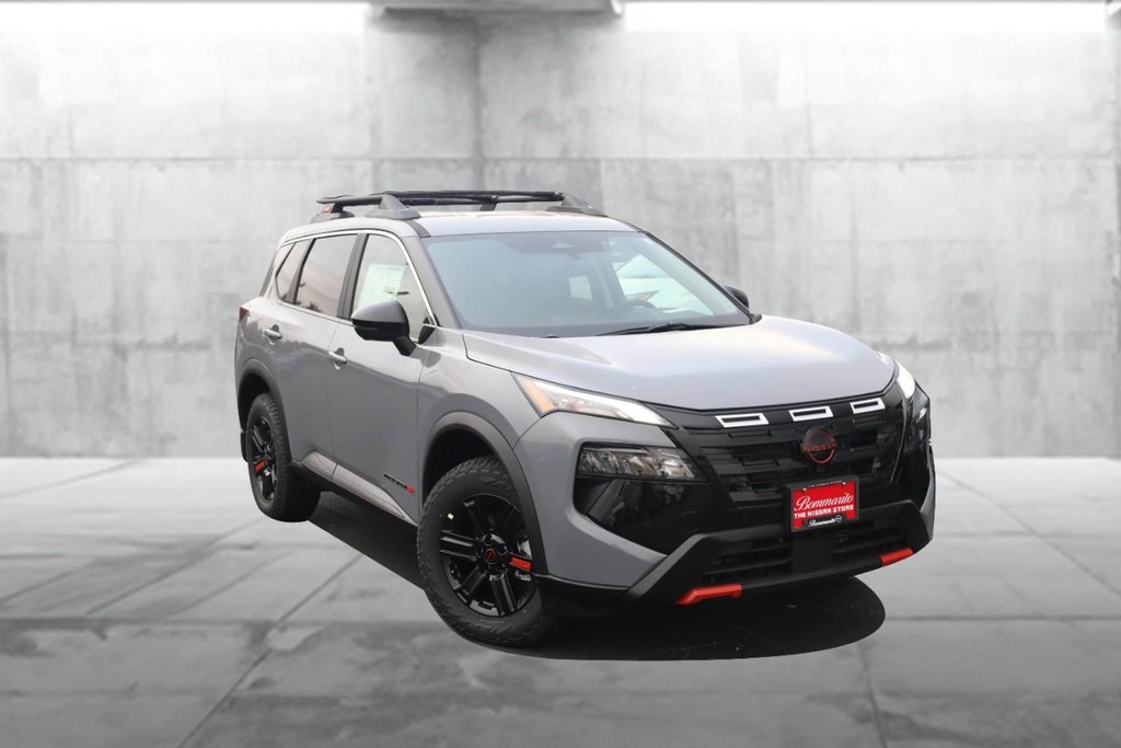 Nissan Rogue Vehicle Image 02