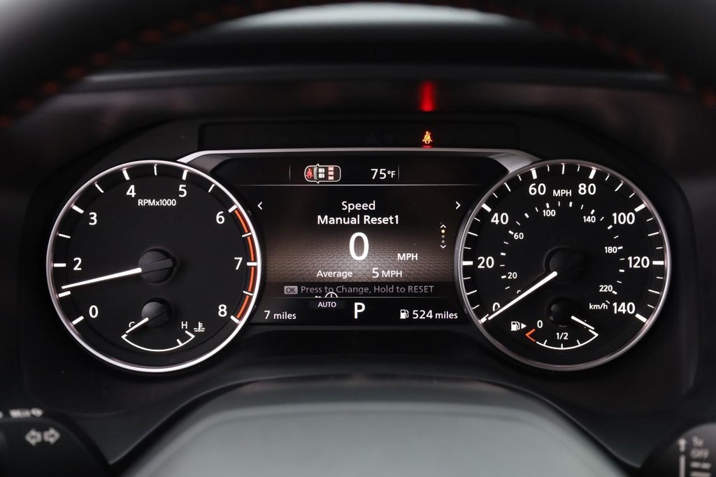 Nissan Rogue Vehicle Image 10