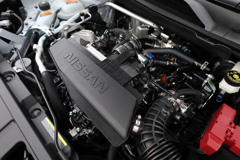 Nissan Rogue Vehicle Full-screen Gallery Image 24