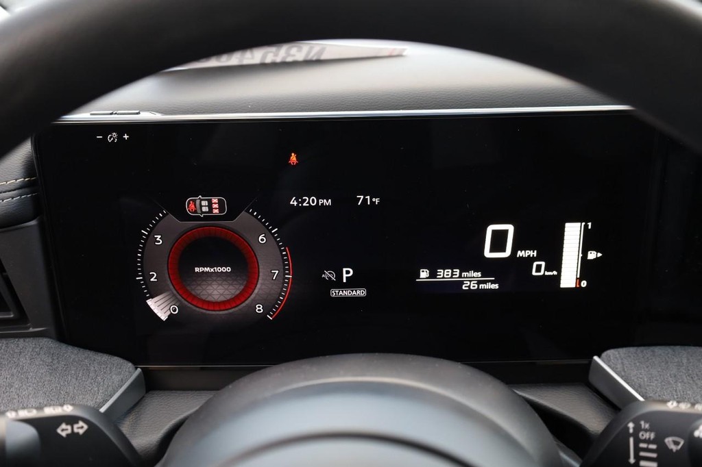 Nissan Kicks Vehicle Image 12