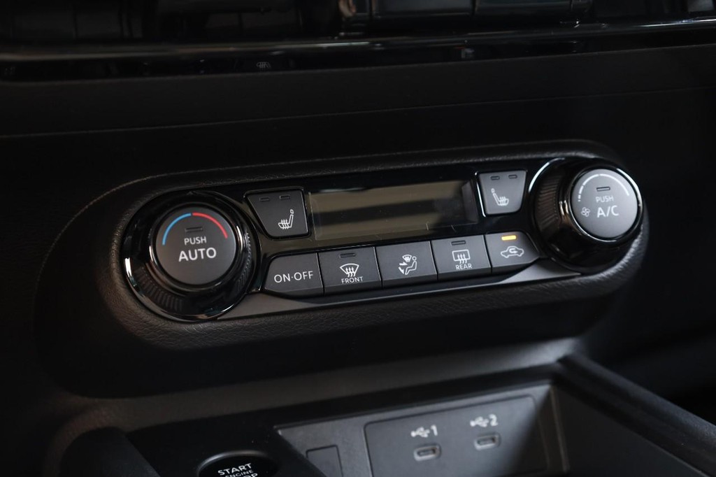 Nissan Kicks Vehicle Image 16