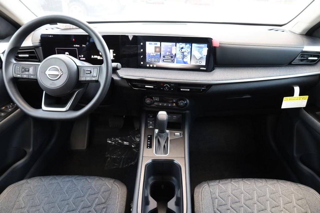 Nissan Kicks Vehicle Image 24