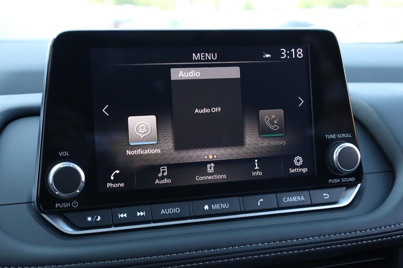 Nissan Rogue Vehicle Full-screen Gallery Image 13