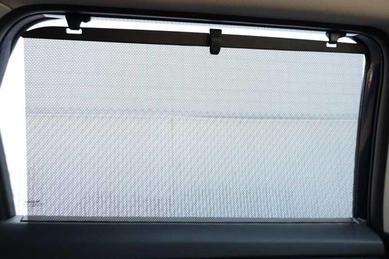 Nissan Rogue Vehicle Full-screen Gallery Image 26