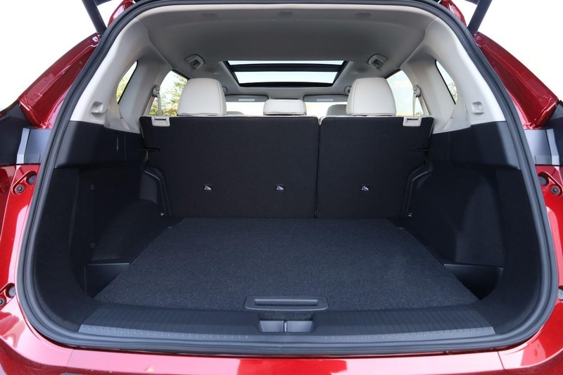 Nissan Rogue Vehicle Full-screen Gallery Image 7