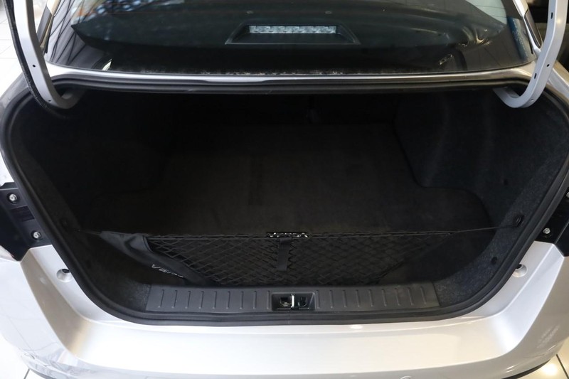 Nissan Versa Vehicle Image 07