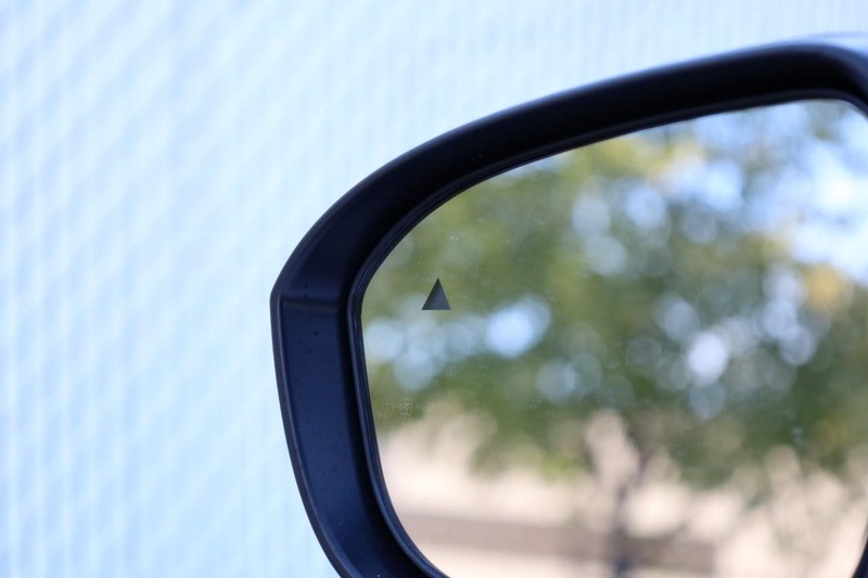 Nissan Kicks Vehicle Full-screen Gallery Image 20