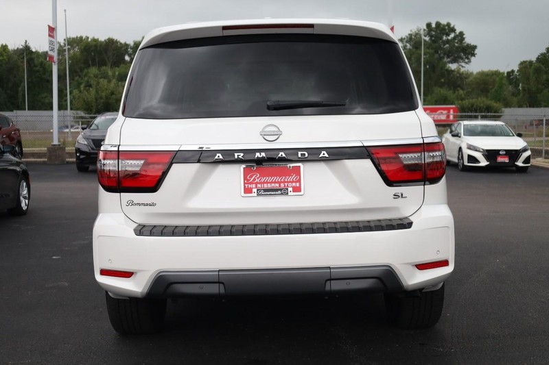 Nissan Armada Vehicle Image 06