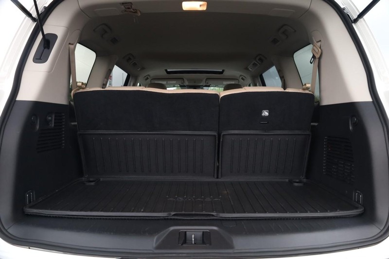 Nissan Armada Vehicle Image 07