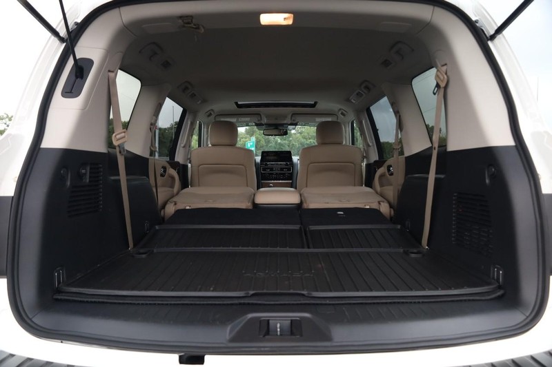 Nissan Armada Vehicle Image 09