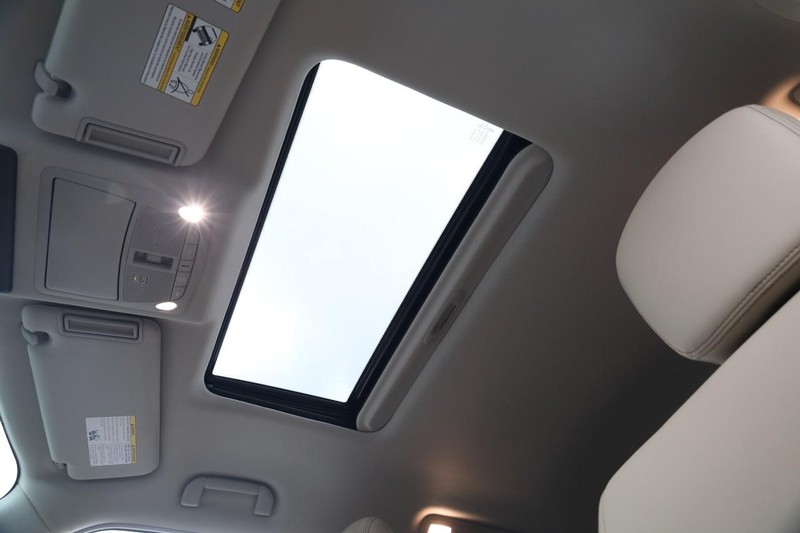 Nissan Armada Vehicle Image 10