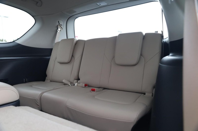 Nissan Armada Vehicle Image 29