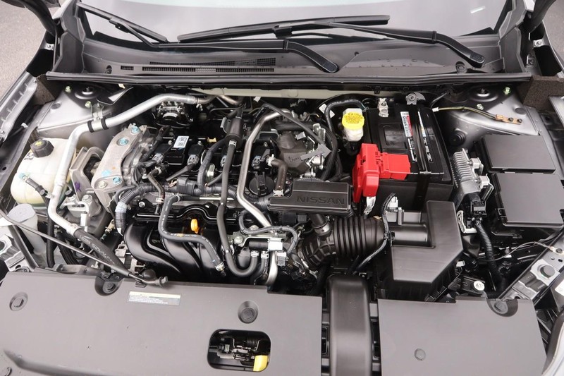 Nissan Sentra Vehicle Image 25