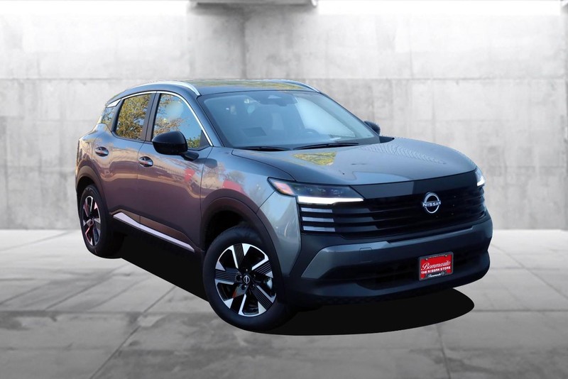 Nissan Kicks Vehicle Image 02
