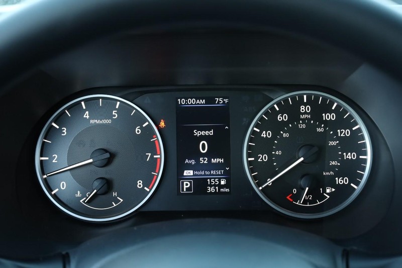 Nissan Sentra Vehicle Image 10