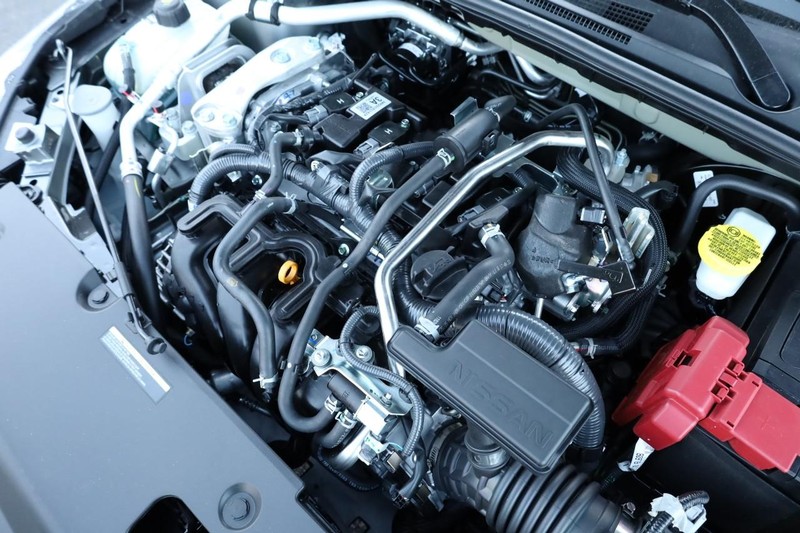 Nissan Sentra Vehicle Image 23