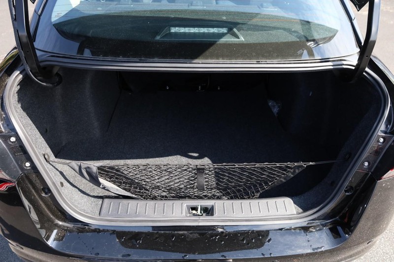 Nissan Versa Vehicle Image 07